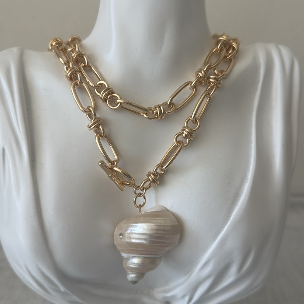 Camila Coelho Gold Color Necklace Chain & Knot w Natural Conch Shell Pendant - Picture 13 of 14